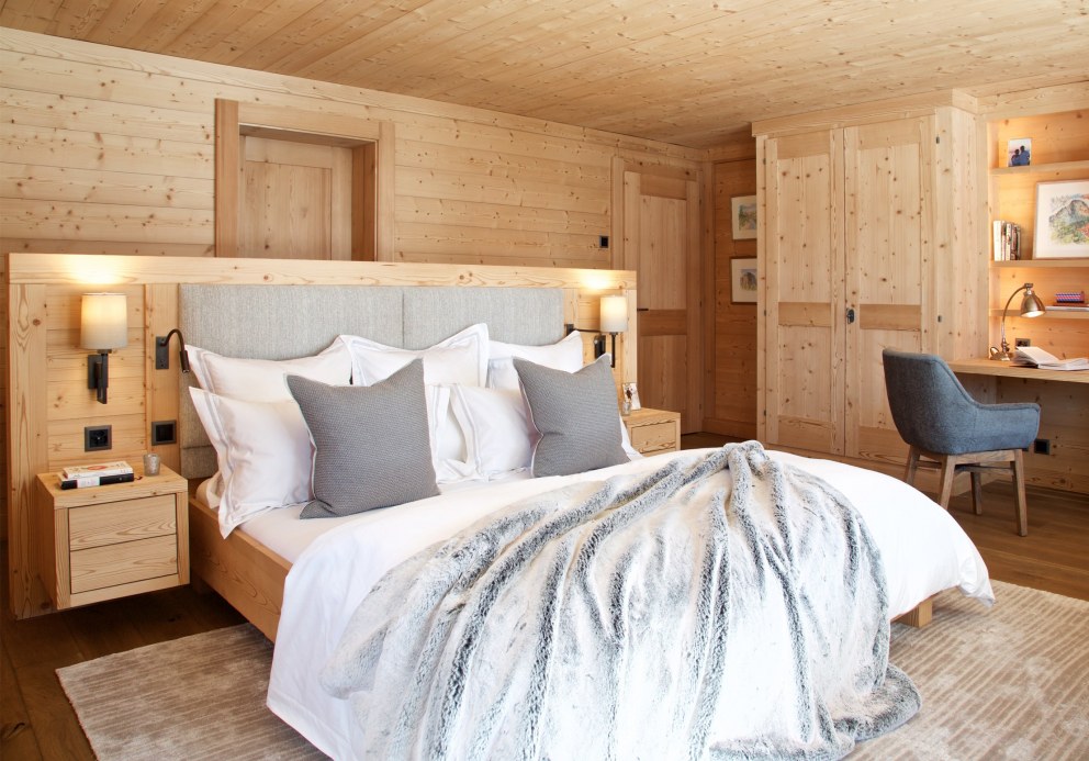 Swiss Ski Chalet  | Bedroom | Interior Designers